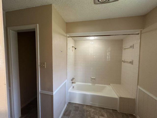 4726 Berridge Lane, Dallas, TX 75227