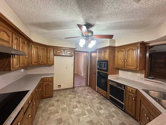 4726 Berridge Lane, Dallas, TX 75227