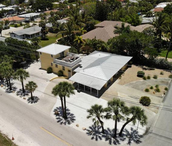 301 AVENIDA MADERA B, Sarasota, FL 34242