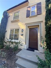 78 Jade Flower, Irvine, CA 92620