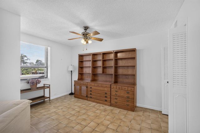 1208 Marine Way 205, North Palm Beach, FL 33408