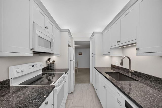 1208 Marine Way 205, North Palm Beach, FL 33408