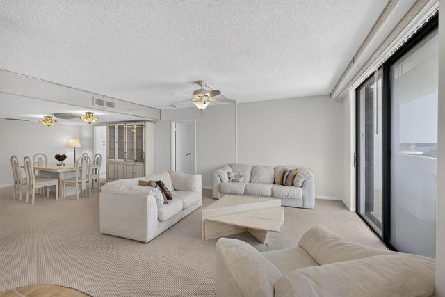 1208 Marine Way 205, North Palm Beach, FL 33408