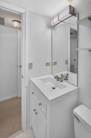 1208 Marine Way 205, North Palm Beach, FL 33408
