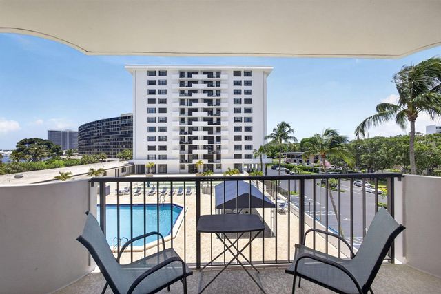 1208 Marine Way 205, North Palm Beach, FL 33408
