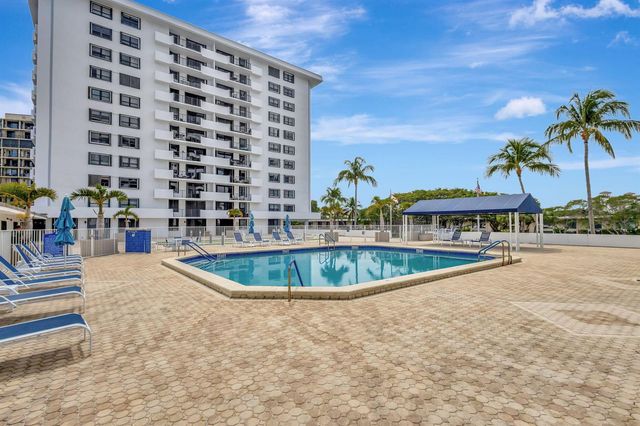 1208 Marine Way 205, North Palm Beach, FL 33408