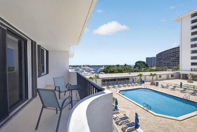 1208 Marine Way 205, North Palm Beach, FL 33408