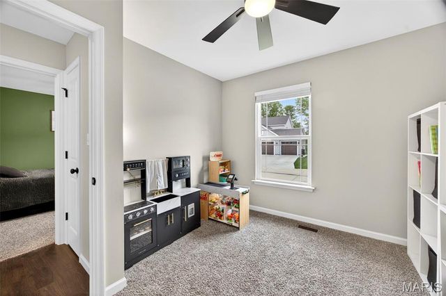 557 Lakewood Drive, Moscow Mills, MO 63362