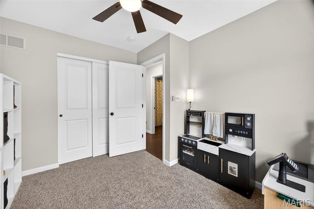 557 Lakewood Drive, Moscow Mills, MO 63362