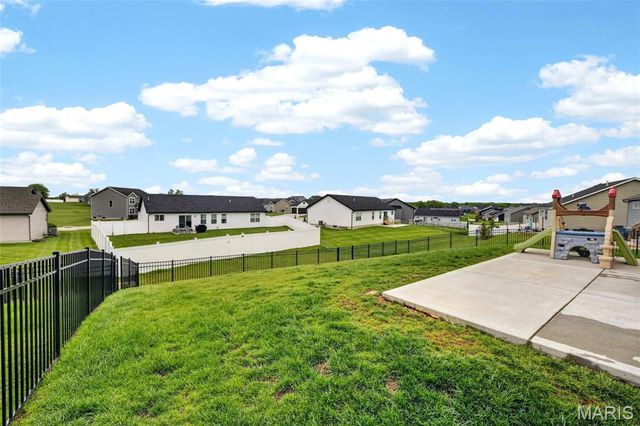 557 Lakewood Drive, Moscow Mills, MO 63362