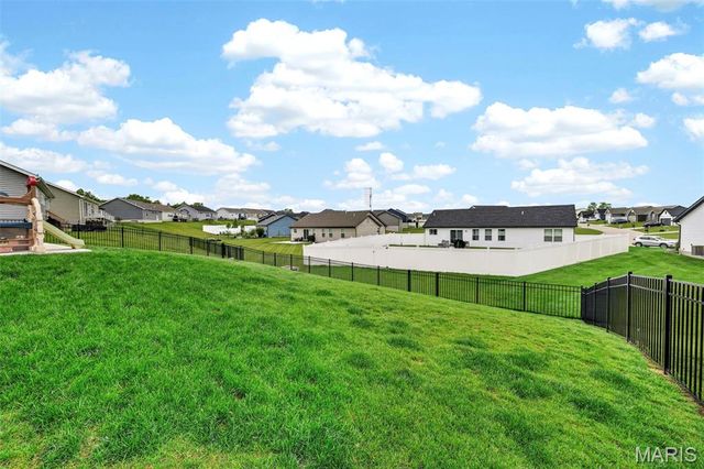 557 Lakewood Drive, Moscow Mills, MO 63362