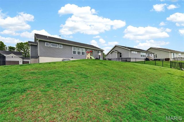 557 Lakewood Drive, Moscow Mills, MO 63362