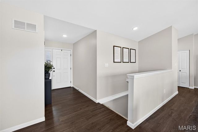 557 Lakewood Drive, Moscow Mills, MO 63362