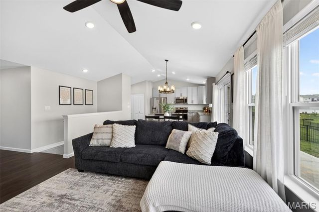 557 Lakewood Drive, Moscow Mills, MO 63362