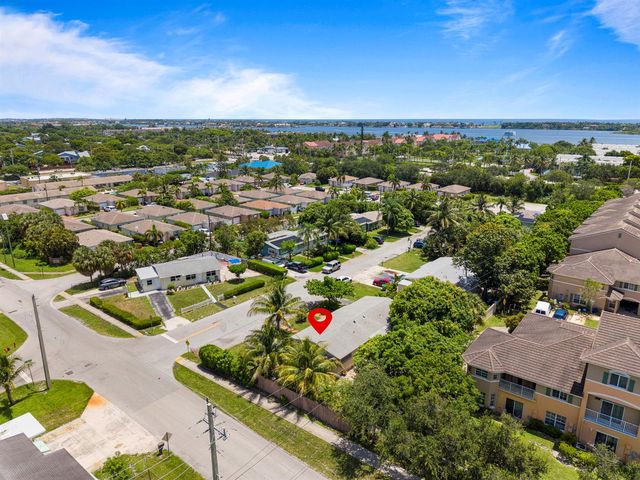 528 NE 20TH Avenue NE, Boynton Beach, FL 33435