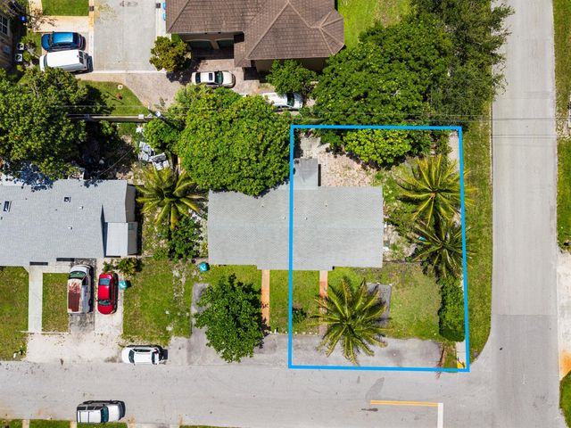 528 NE 20TH Avenue NE, Boynton Beach, FL 33435