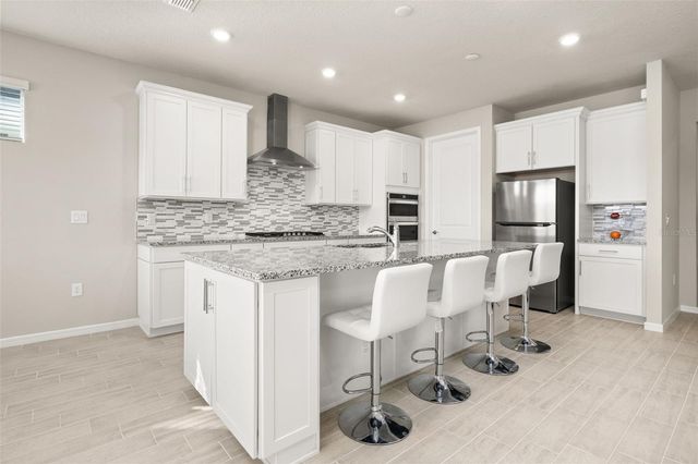 6129 BLUE POND WAY, St Cloud, FL 34771