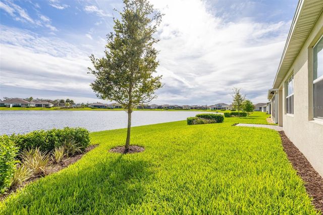 6129 BLUE POND WAY, St Cloud, FL 34771