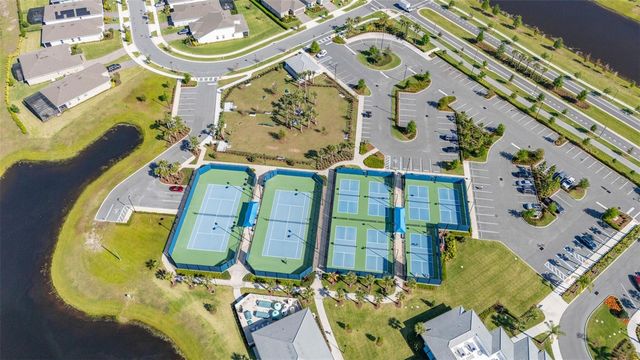 6129 BLUE POND WAY, St Cloud, FL 34771