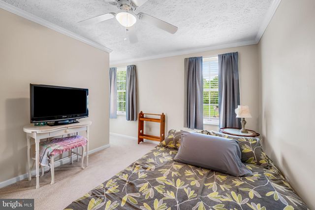 5 HURST OAK COURT, Baltimore, MD 21236