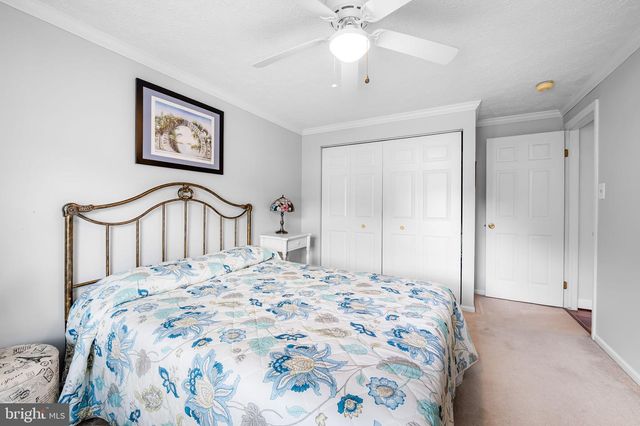 5 HURST OAK COURT, Baltimore, MD 21236