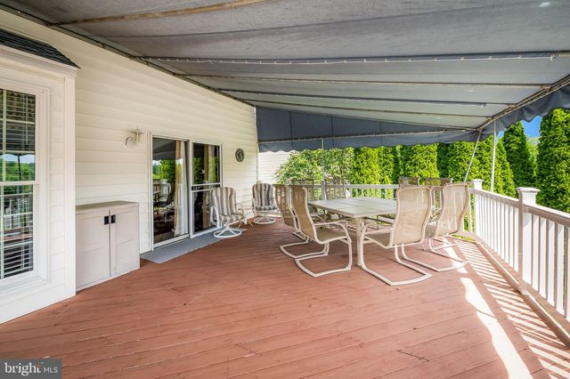 5 HURST OAK COURT, Baltimore, MD 21236