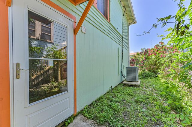 5005 Avenue N Rear, Galveston, TX 77551