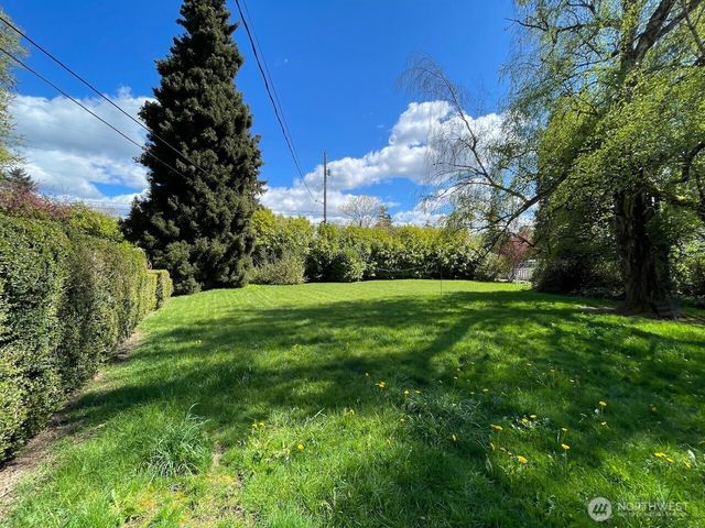 8818 E D Street, Tacoma, WA 98445