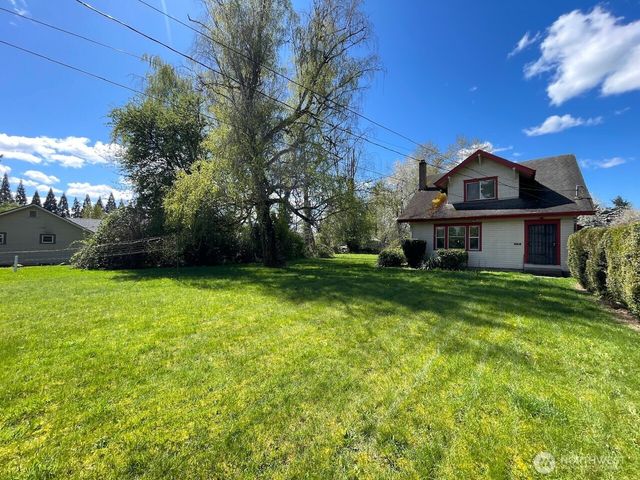 8818 E D Street, Tacoma, WA 98445