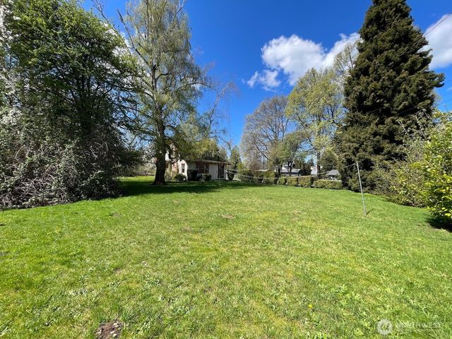 8818 E D Street, Tacoma, WA 98445