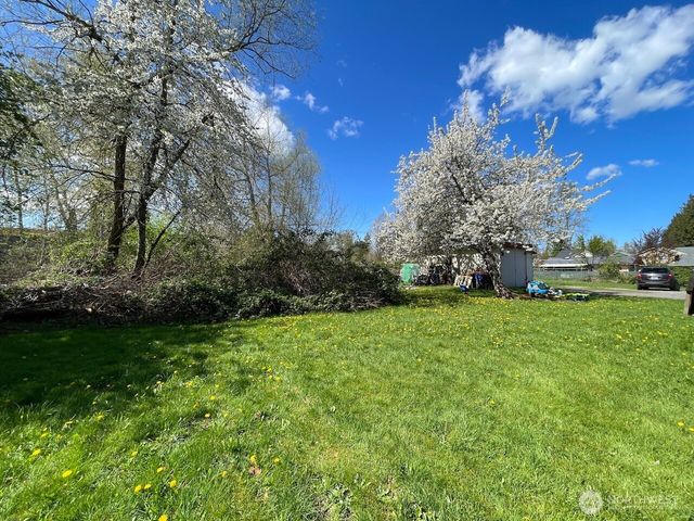 8818 E D Street, Tacoma, WA 98445