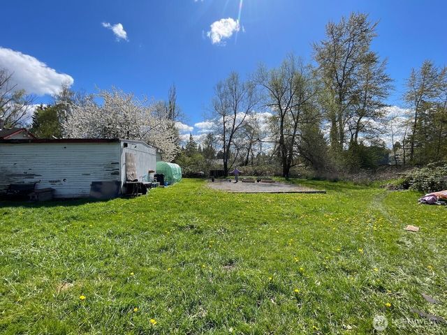 8818 E D Street, Tacoma, WA 98445