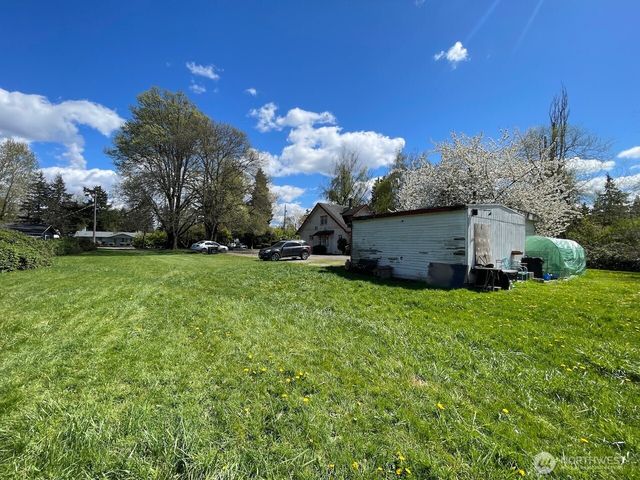 8818 E D Street, Tacoma, WA 98445