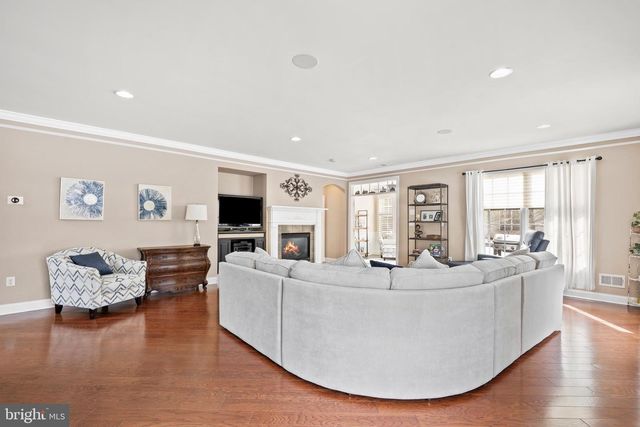 2 MONACO DR, Hamilton, NJ 08691