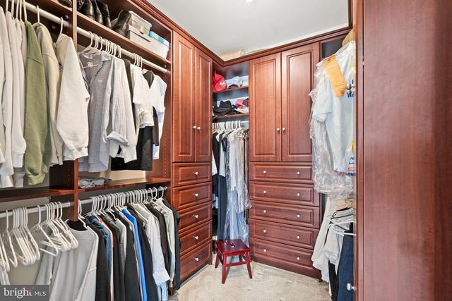 2 MONACO DR, Hamilton, NJ 08691