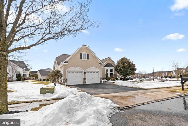 2 MONACO DR, Hamilton, NJ 08691