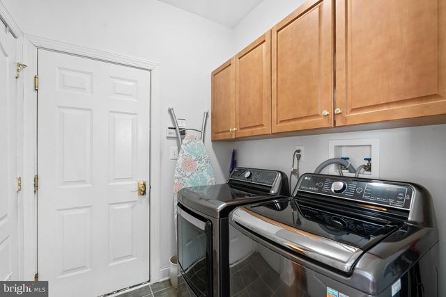 2 MONACO DR, Hamilton, NJ 08691