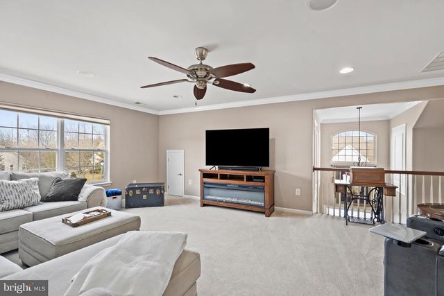 2 MONACO DR, Hamilton, NJ 08691