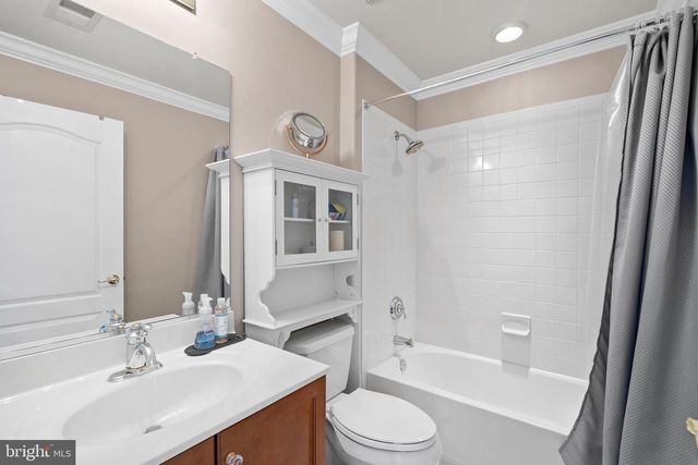 2 MONACO DR, Hamilton, NJ 08691