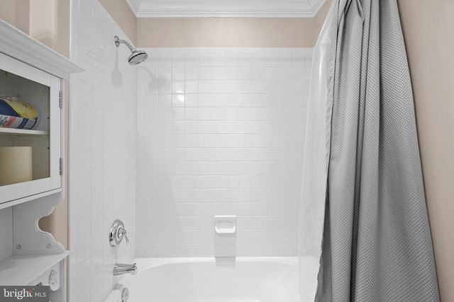 2 MONACO DR, Hamilton, NJ 08691