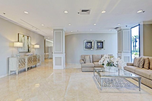 5510 N Ocean Drive 17d, Singer Island, FL 33404