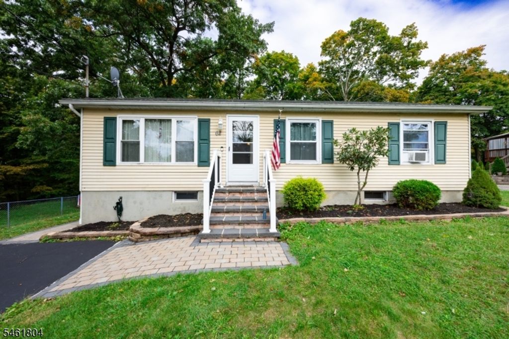 62 Summit Dr, Wantage Twp., NJ 07461 — exterior