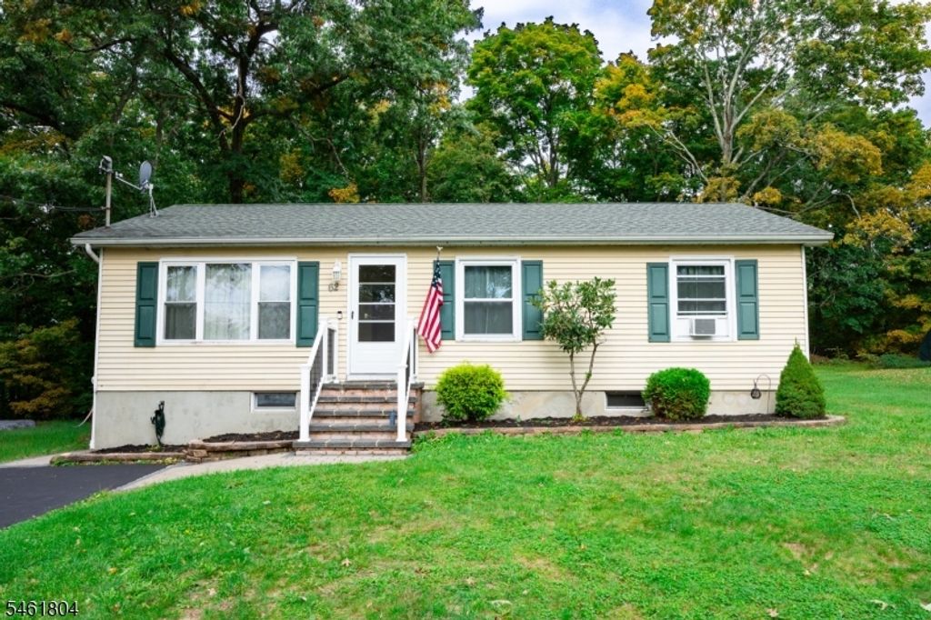 62 Summit Dr, Wantage Twp., NJ 07461 — photo 2