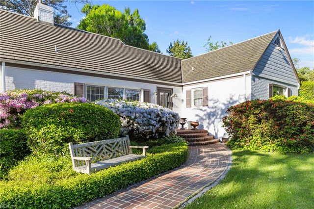 1005 Bay Colony DR, Virginia Beach, VA 23451