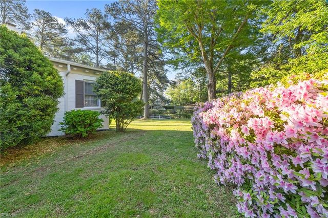 1005 Bay Colony DR, Virginia Beach, VA 23451