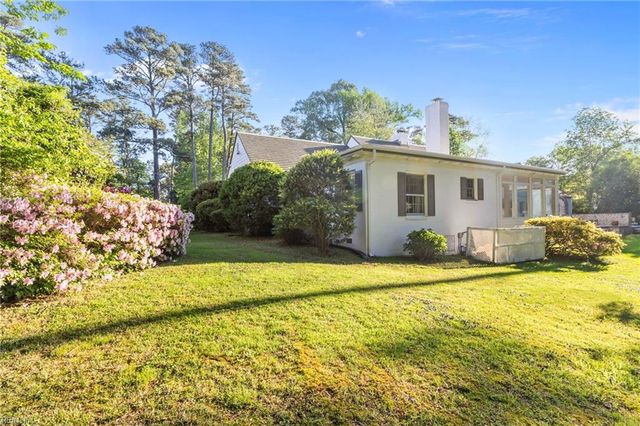 1005 Bay Colony DR, Virginia Beach, VA 23451