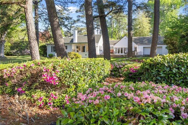 1005 Bay Colony DR, Virginia Beach, VA 23451