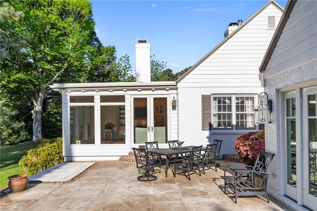 1005 Bay Colony DR, Virginia Beach, VA 23451