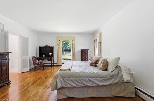 1005 Bay Colony DR, Virginia Beach, VA 23451