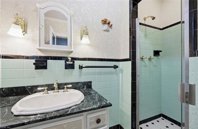 1005 Bay Colony DR, Virginia Beach, VA 23451